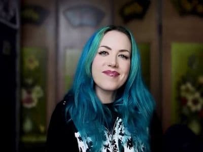 Alissa White-Gluz reflexiona sobre el impacto de la Inteligencia Artificial