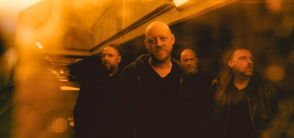 Warning anuncia nuevo disco después de veinte años