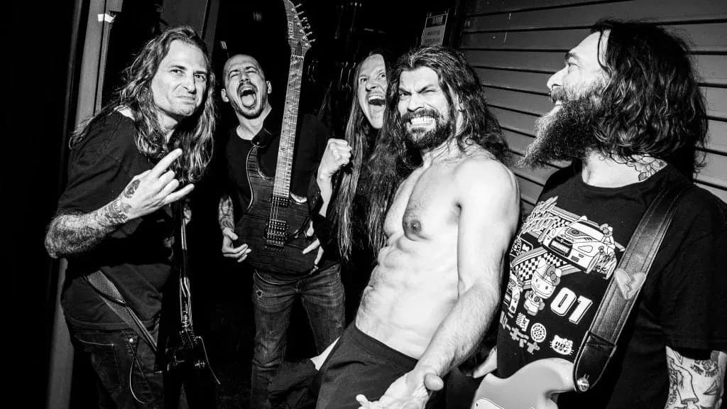 Darkest Hour anuncia 'Suffer Divine' para octubre